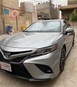 تۆیۆتا کامری